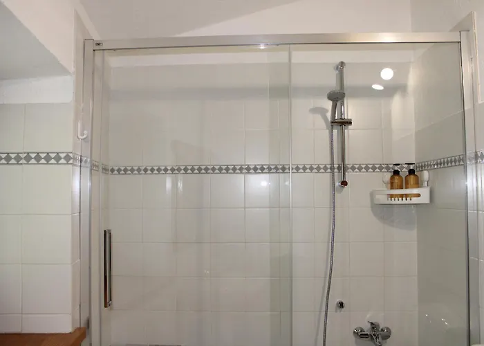 Alojamento de Acomodação e Pequeno-almoço La Meridiana 3*